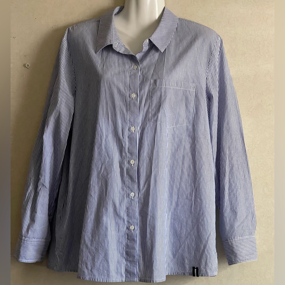 COURT & ROWE Blue Button Down Shirt Classic Style